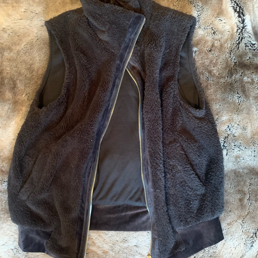 vest